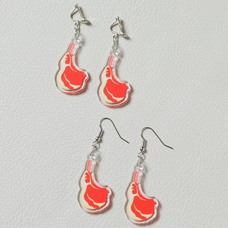 揺れるラムチョップピアス／イヤリング